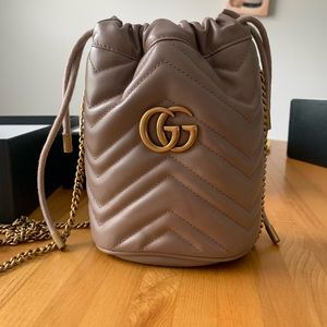 Gucci marmont mini bucket bag